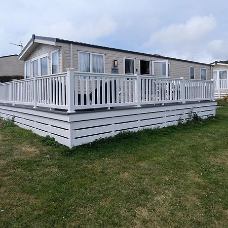 Lovely Bright And Airy Caravan On The 5 Star Shorefield Country Park Entertainment Passes Included Milford on Sea Exterior photo