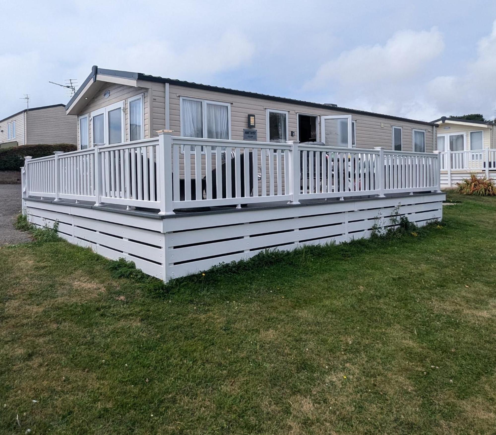 Lovely Bright And Airy Caravan On The 5 Star Shorefield Country Park Entertainment Passes Included Milford on Sea Exterior photo